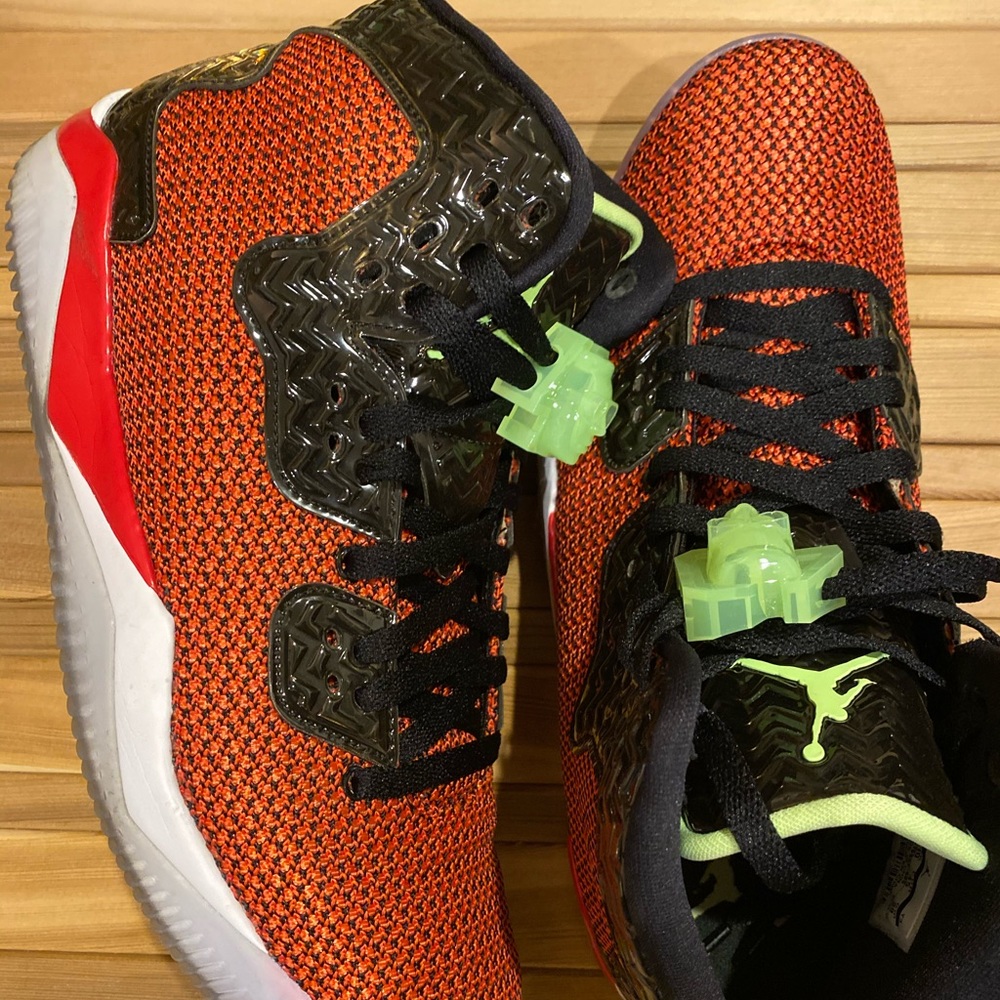 Jordan Air Spike 40 (red)